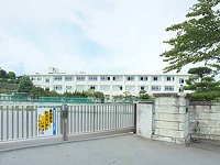 伊勢原市立成瀬中学校
